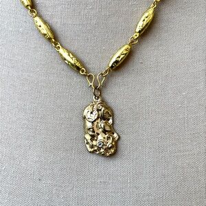 18″ Gold Tone Pixiu Pendant Necklace